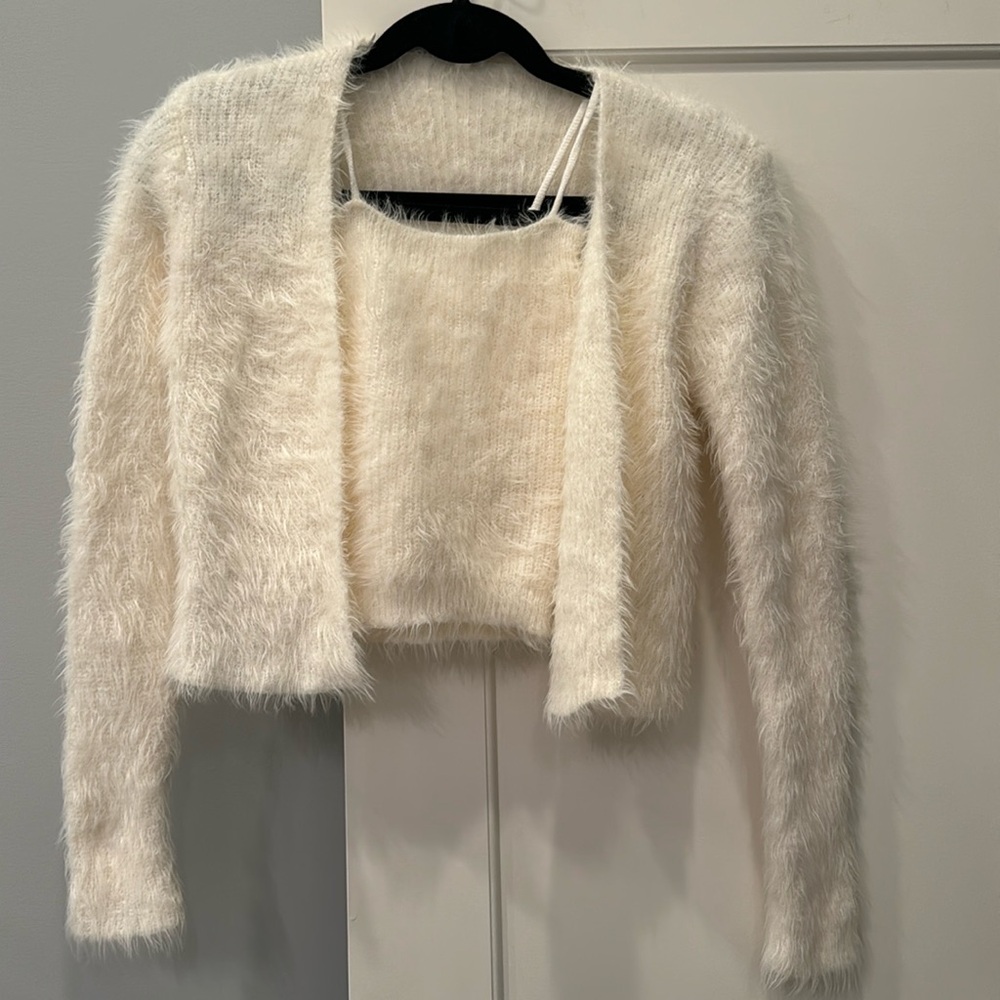 Shein 2pc sweater set. Great condition! Super soft. Size small.